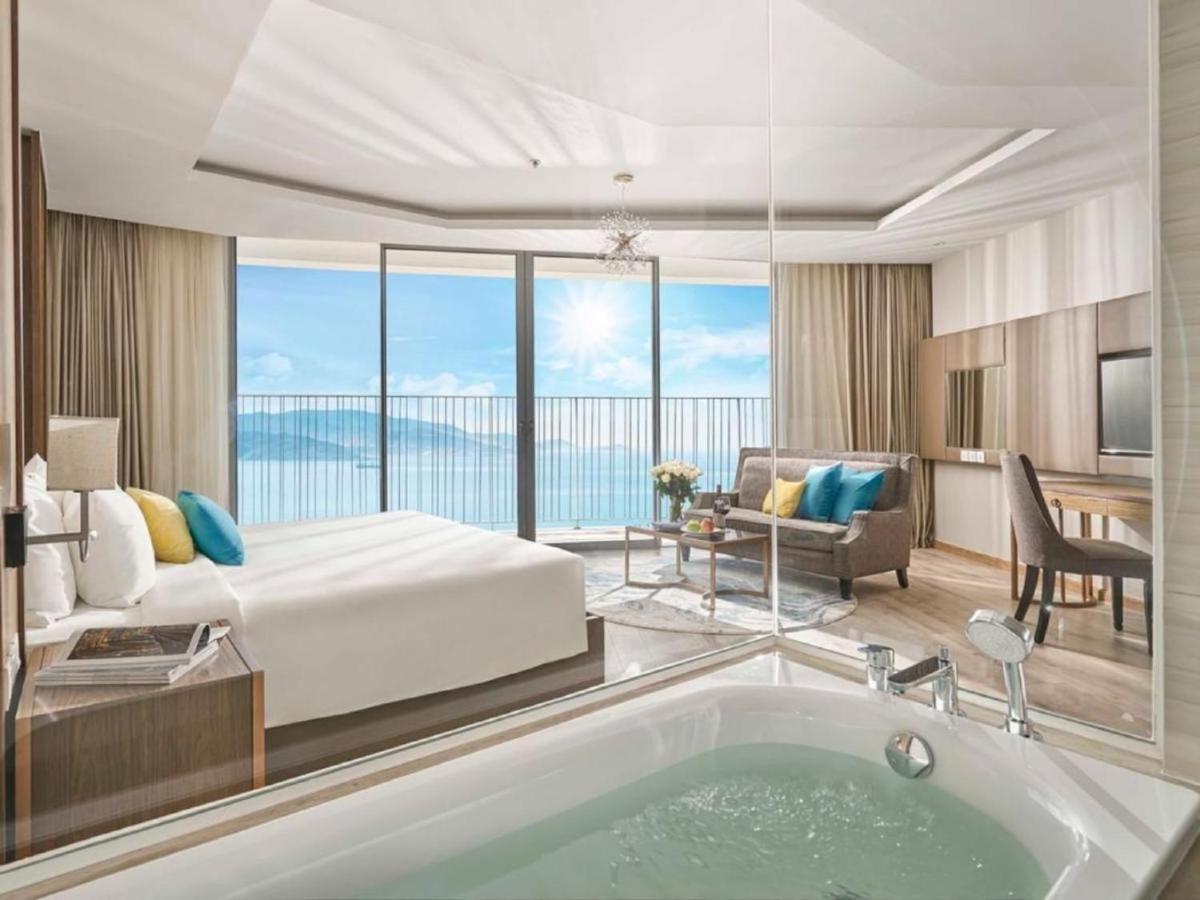 Panorama Lyn Beachfront Apartment Nha Trang Kültér fotó