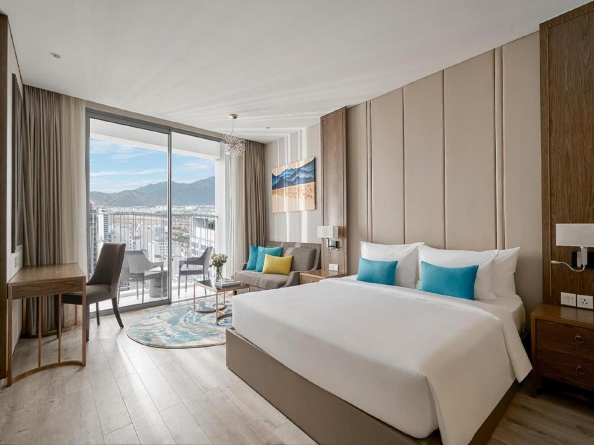 Panorama Lyn Beachfront Apartment Nha Trang Kültér fotó
