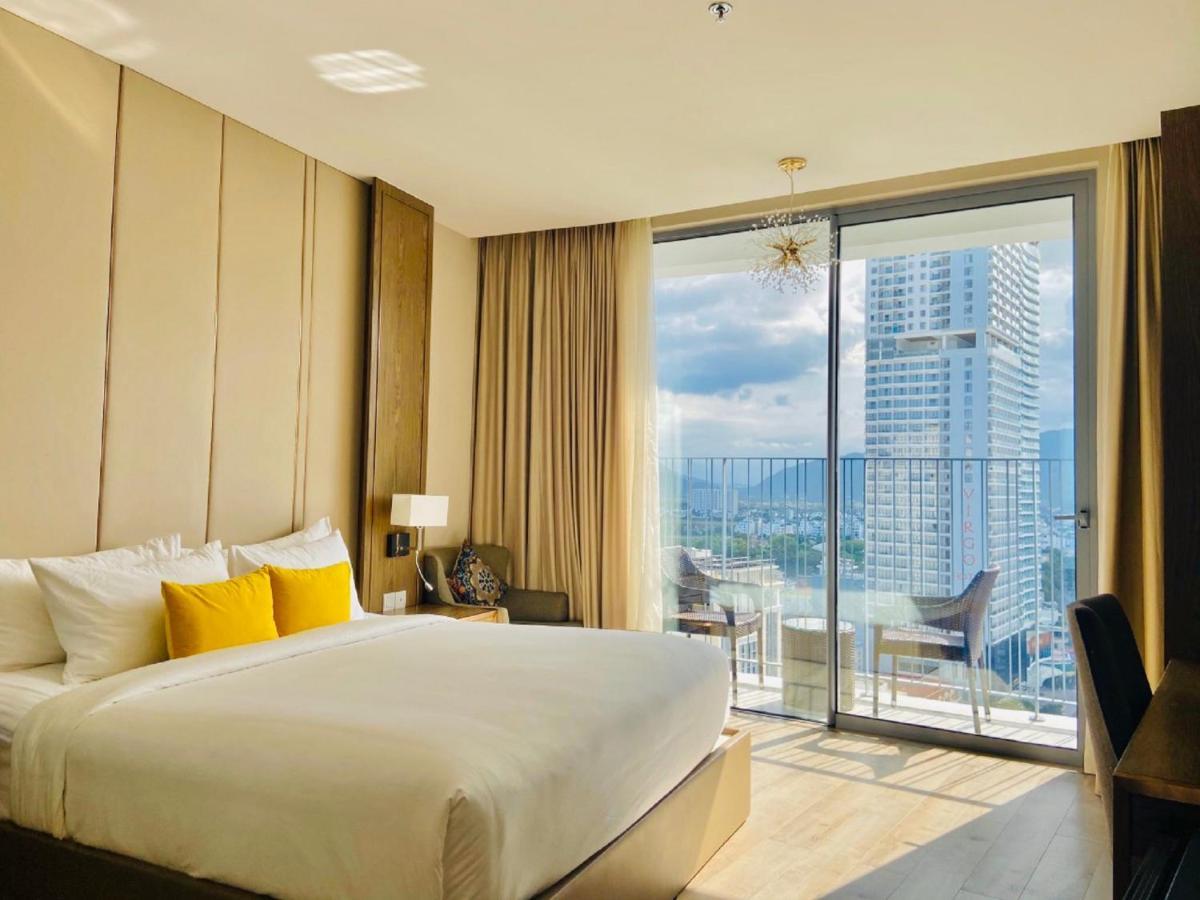 Panorama Lyn Beachfront Apartment Nha Trang Kültér fotó